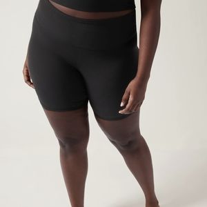 Athleta ultra high rise Elation 7" bike short